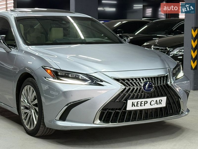 Седан Lexus ES 2022 в Одессе