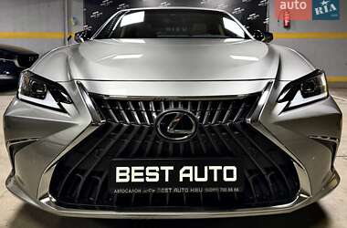 Седан Lexus ES 2022 в Киеве