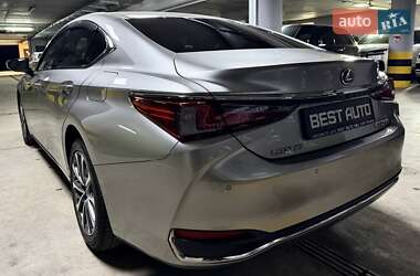 Седан Lexus ES 2022 в Киеве