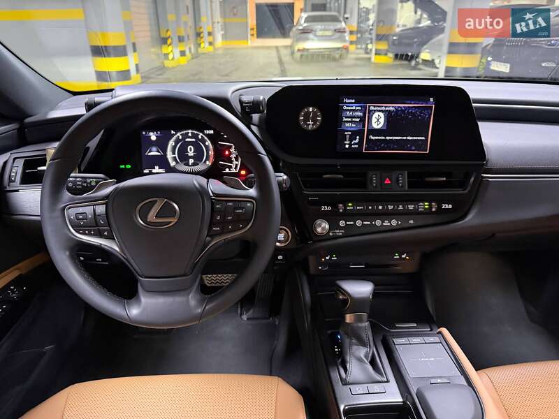 Седан Lexus ES 2022 в Киеве