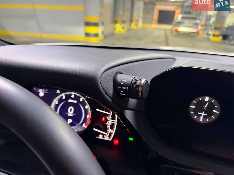 Седан Lexus ES 2022 в Киеве