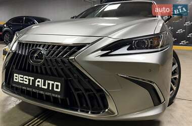 Седан Lexus ES 2022 в Киеве