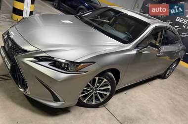 Седан Lexus ES 2022 в Киеве