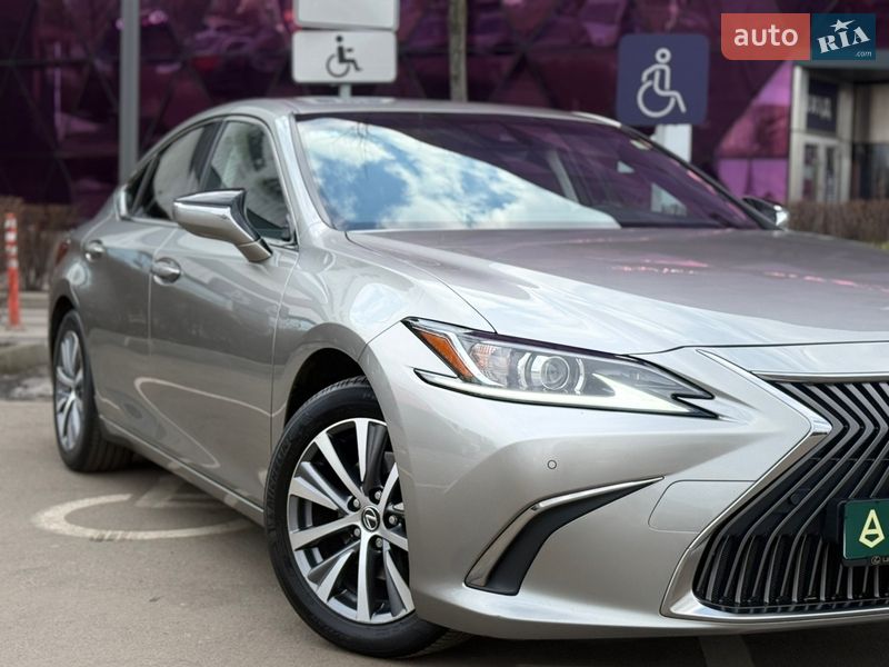 Седан Lexus ES 2020 в Києві фото 4 Седан Lexus ES 2020 в Києві