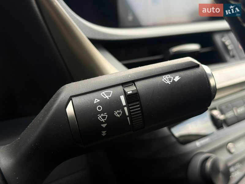 Седан Lexus ES 2020 в Києві фото 50 Седан Lexus ES 2020 в Києві