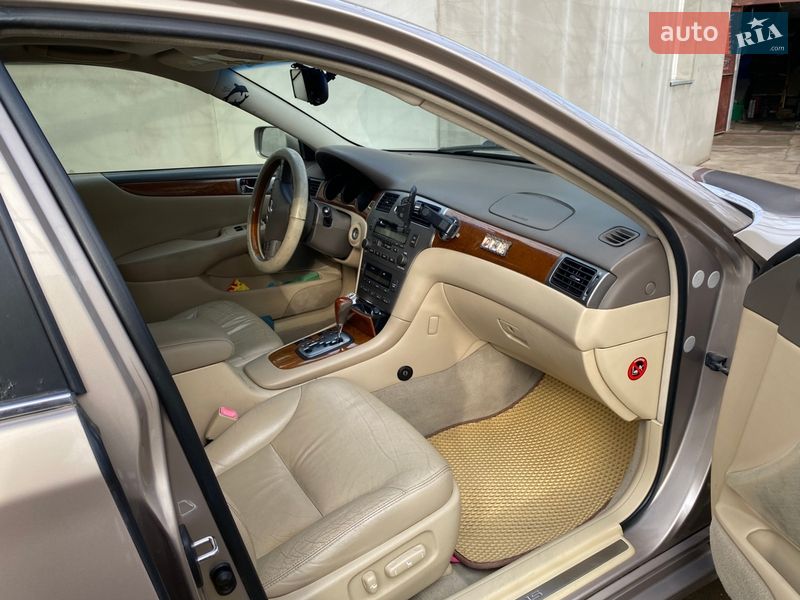 Седан Lexus ES 2005 в Одессе