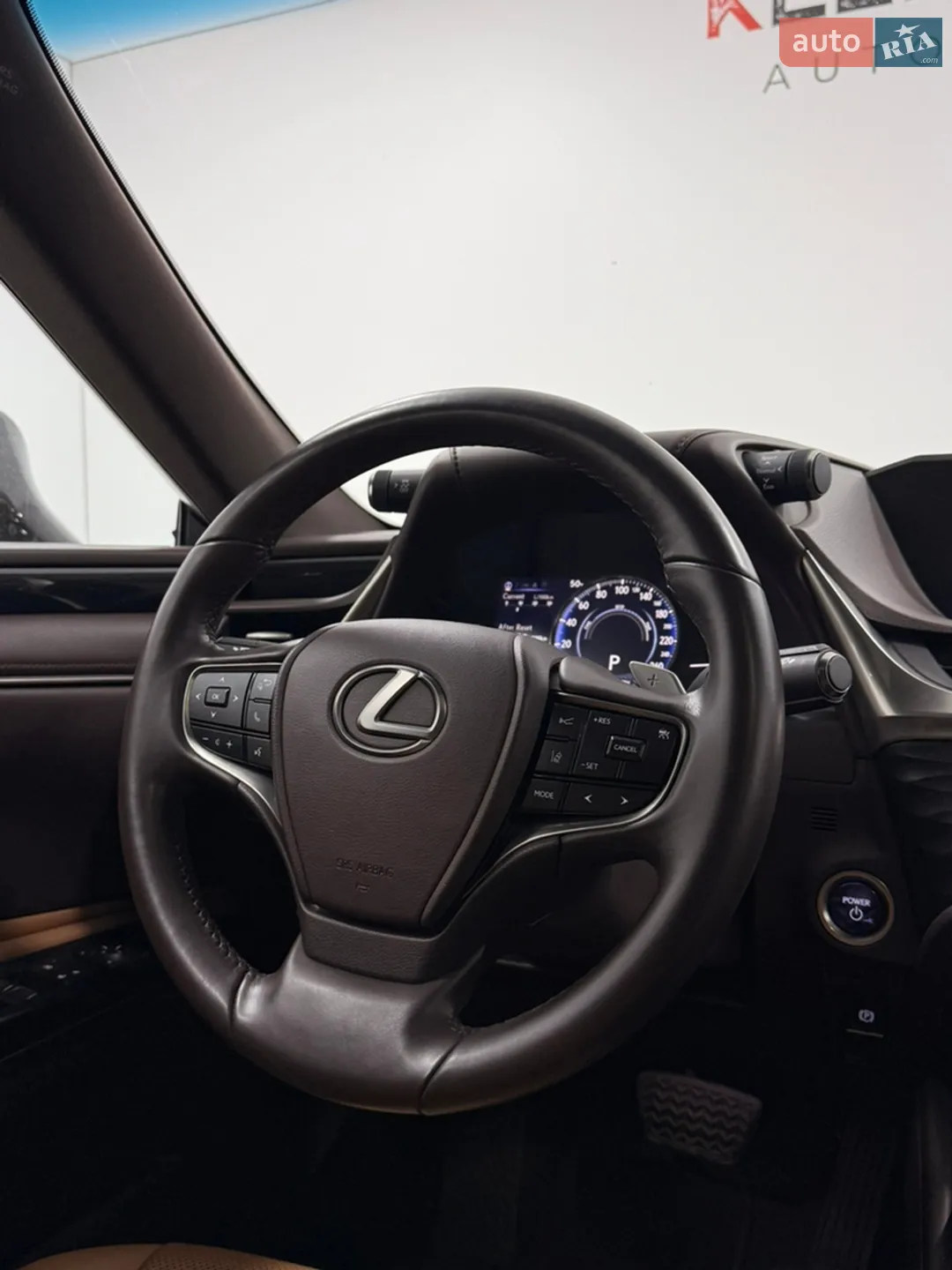 2020 Lexus ES - мініатюра 24