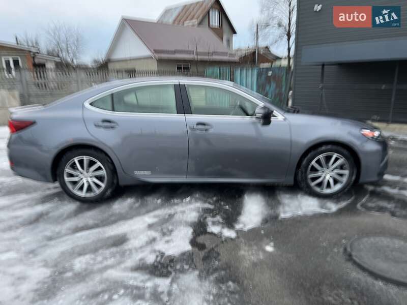 Седан Lexus ES 2017 в Харькове