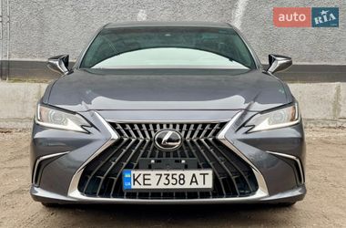 Седан Lexus ES 2022 в Каменском