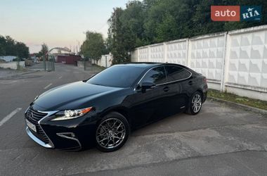 Седан Lexus ES 2015 в Житомире