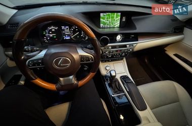 Седан Lexus ES 2015 в Житомире