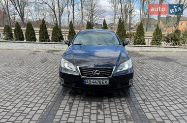 Седан Lexus ES 2011 в Виннице