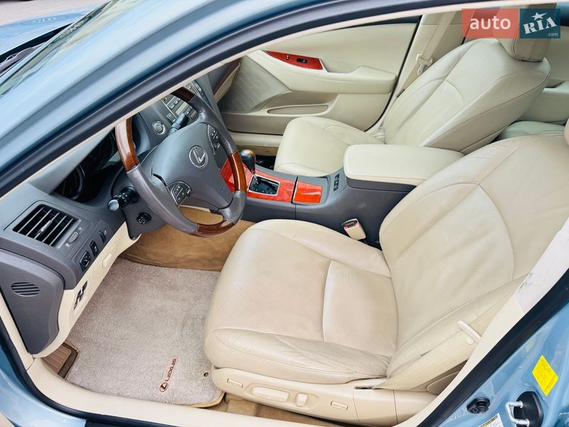 Седан Lexus ES 2010 в Николаеве