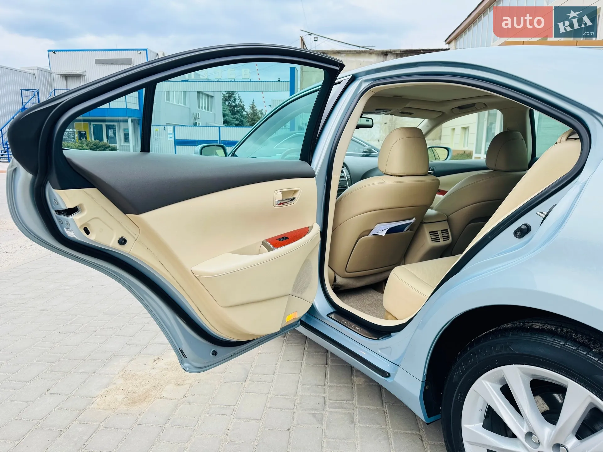 2010 Lexus ES - мініатюра 28