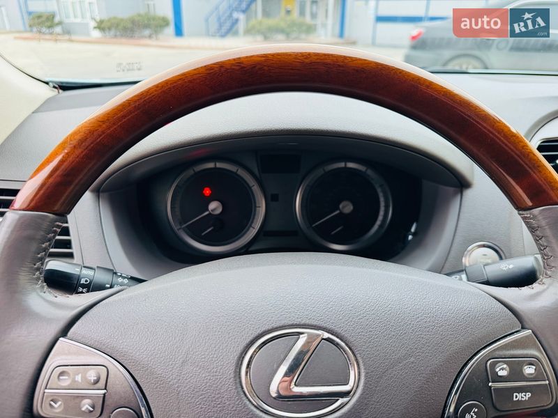 Седан Lexus ES 2010 в Николаеве