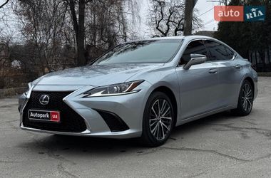 Седан Lexus ES 2023 в Киеве