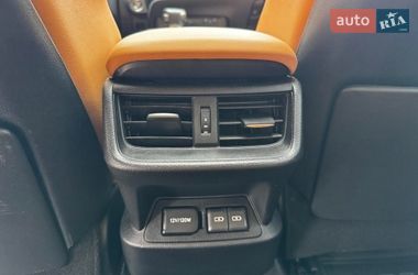 Седан Lexus ES 2023 в Киеве