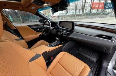 Седан Lexus ES 2023 в Киеве