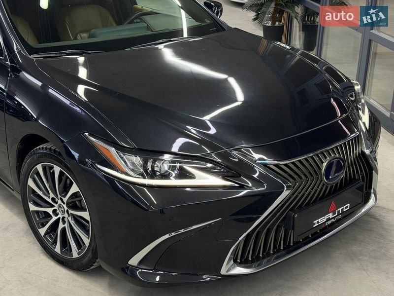 Седан Lexus ES 2019 в Одессе