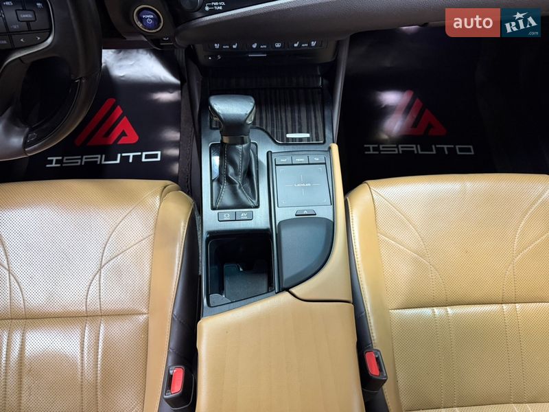 Седан Lexus ES 2019 в Одессе