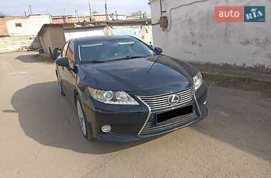 Седан Lexus ES 2014 в Хмельницком