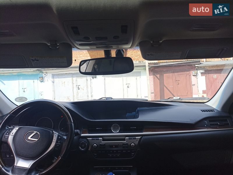 Седан Lexus ES 2014 в Хмельницком