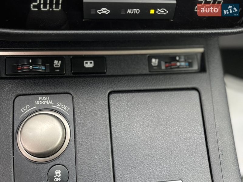 Седан Lexus ES 2014 в Киеве фото 12 Седан Lexus ES 2014 в Киеве