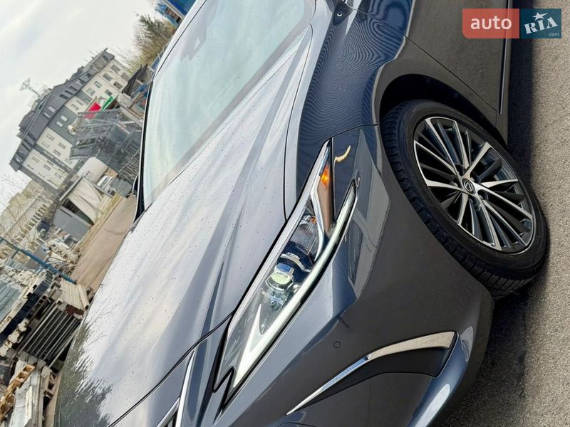 Седан Lexus ES 2023 в Львове фото 3 Седан Lexus ES 2023 в Львове