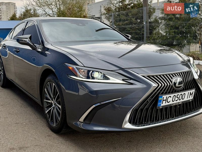 Седан Lexus ES 2023 в Львове фото 13 Седан Lexus ES 2023 в Львове