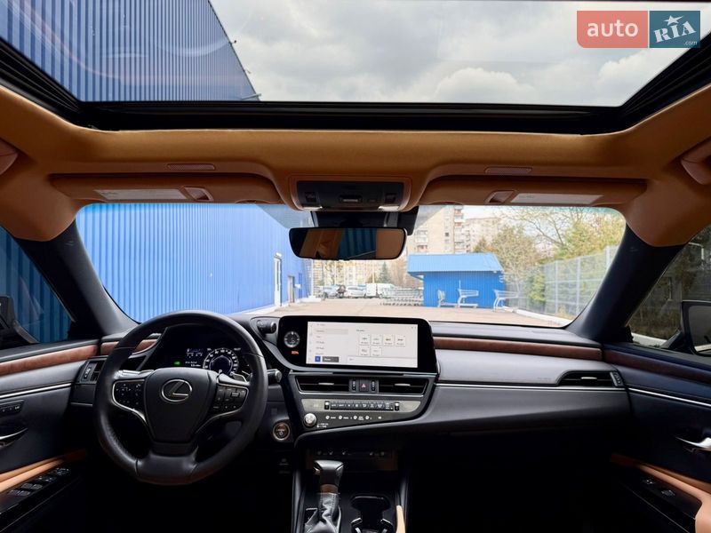 Седан Lexus ES 2023 в Львове фото 41 Седан Lexus ES 2023 в Львове