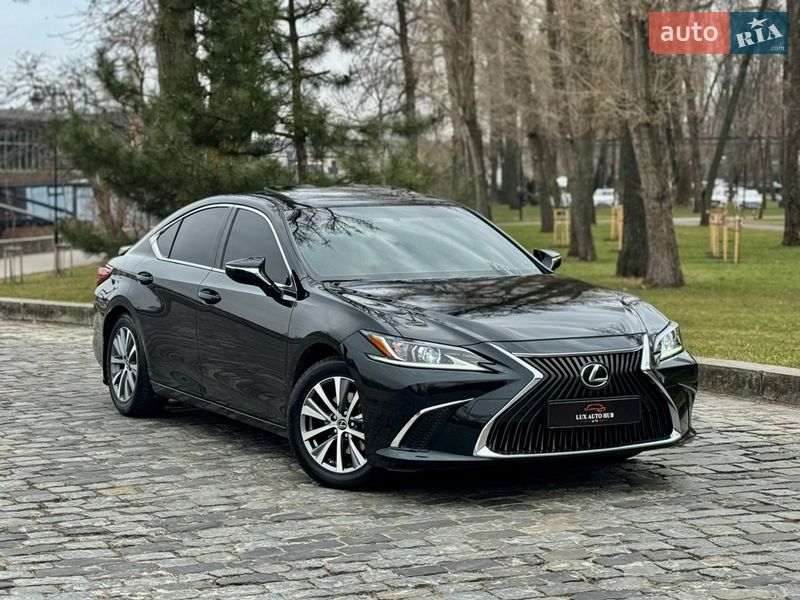 Седан Lexus ES 2018 в Києві фото 8 Седан Lexus ES 2018 в Києві