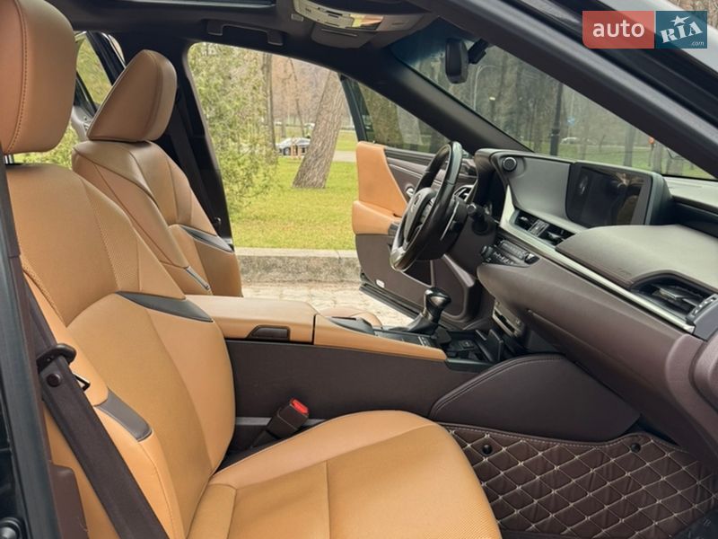 Седан Lexus ES 2018 в Києві фото 19 Седан Lexus ES 2018 в Києві
