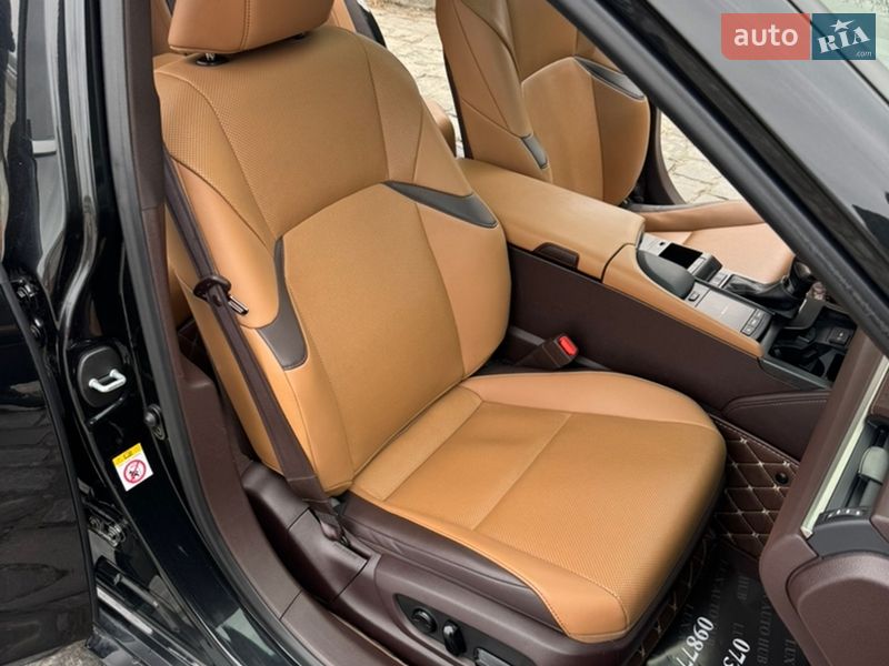 Седан Lexus ES 2018 в Києві фото 41 Седан Lexus ES 2018 в Києві