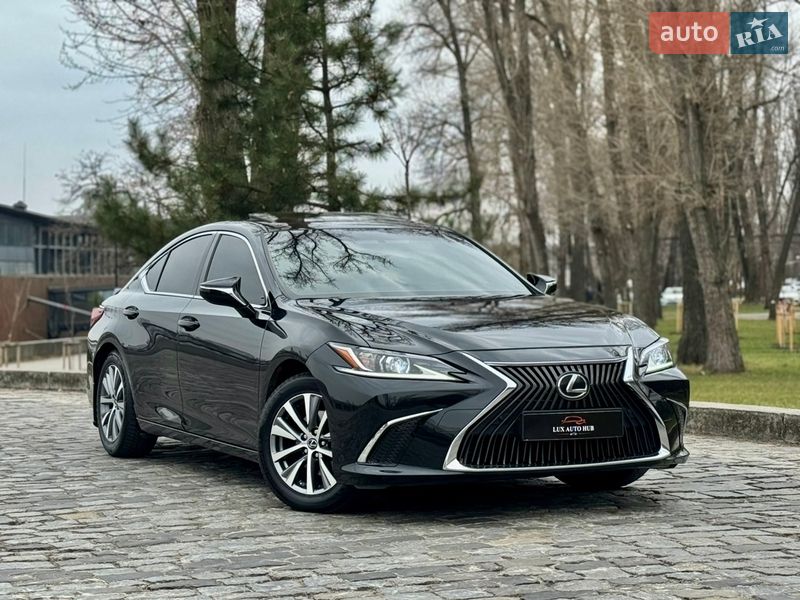 Седан Lexus ES 2018 в Києві фото 63 Седан Lexus ES 2018 в Києві