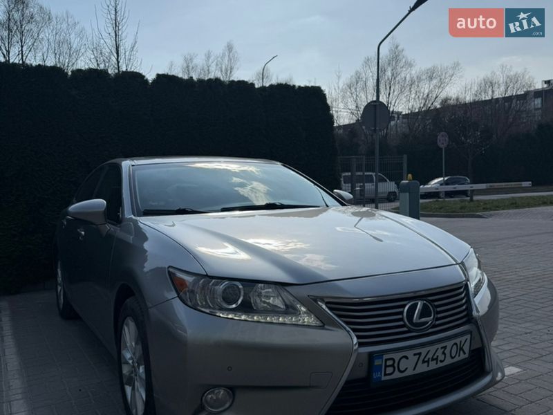 Седан Lexus ES 2015 в Львові фото 4 Седан Lexus ES 2015 в Львові