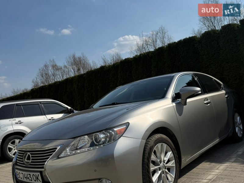 Седан Lexus ES 2015 в Львові фото 6 Седан Lexus ES 2015 в Львові