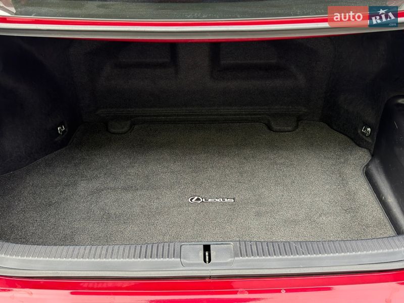 Седан Lexus ES 2014 в Києві