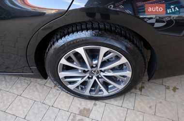 Седан Lexus ES 2022 в Львове