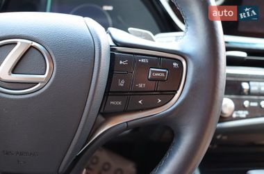 Седан Lexus ES 2022 в Львове