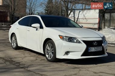 Седан Lexus ES 2013 в Лубнах