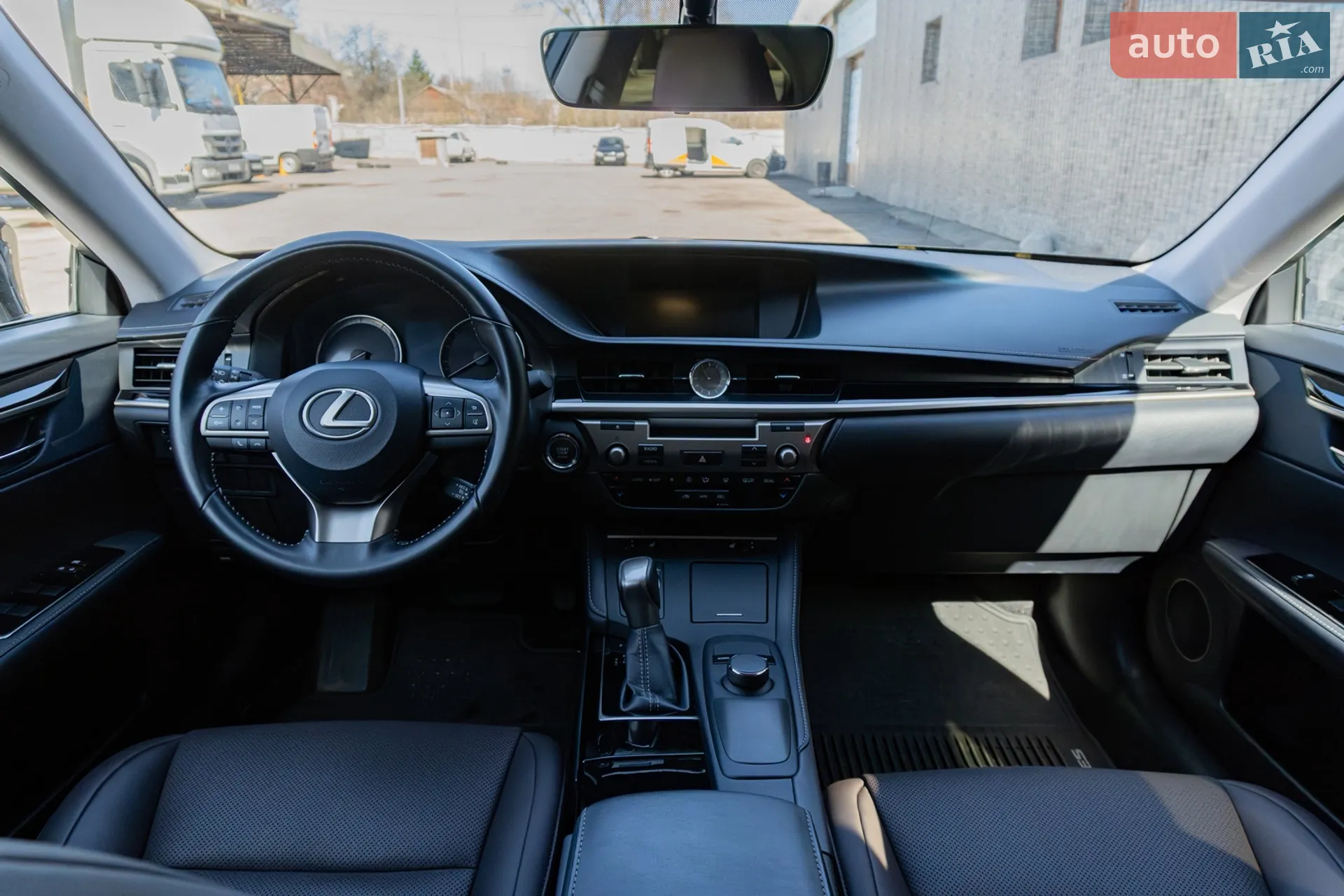 2018 Lexus ES - мініатюра 13