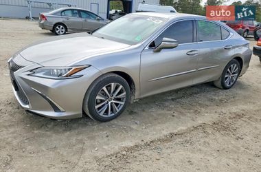 Lexus ES 2020