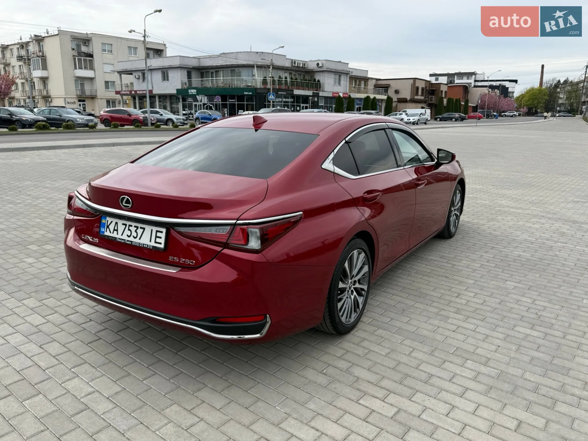 2020 Lexus ES - мініатюра 8