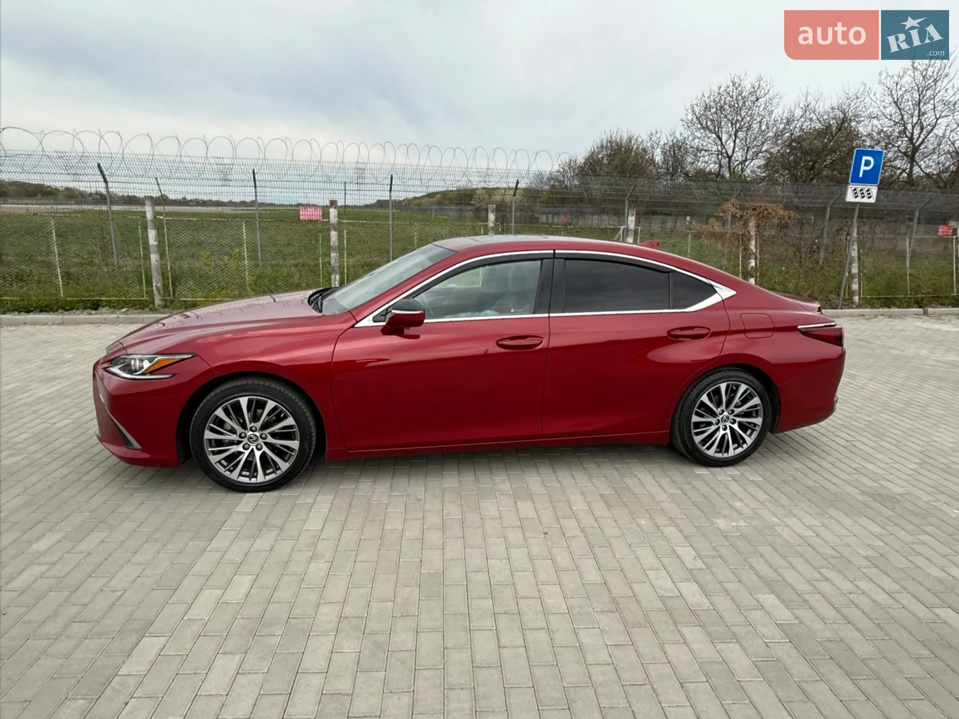 2020 Lexus ES - мініатюра 10