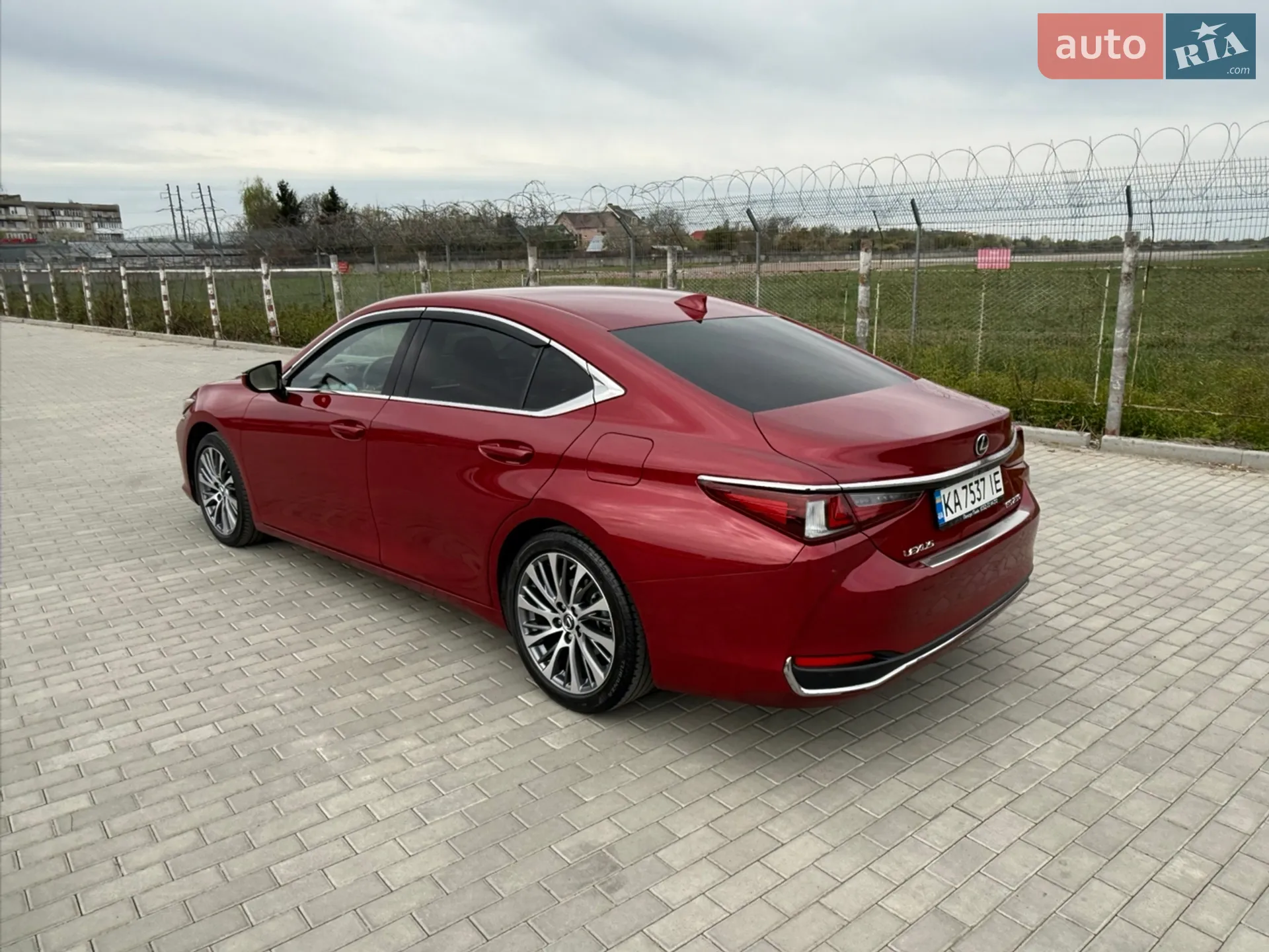 2020 Lexus ES - мініатюра 12