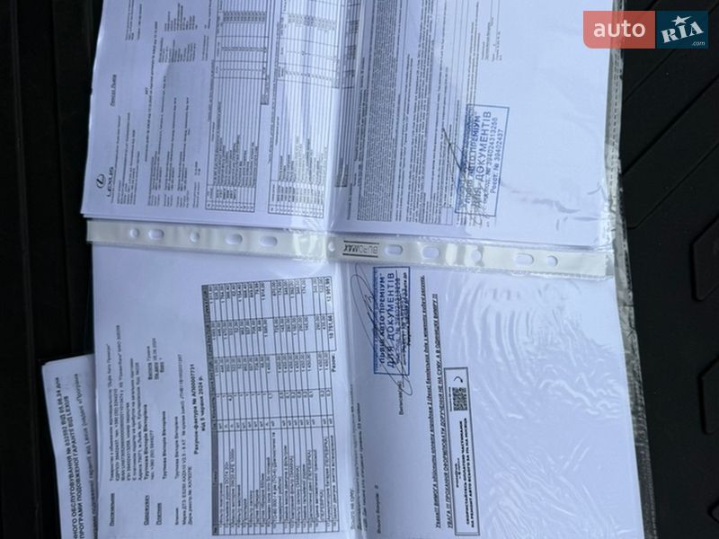 Седан Lexus ES 2020 в Ужгороде