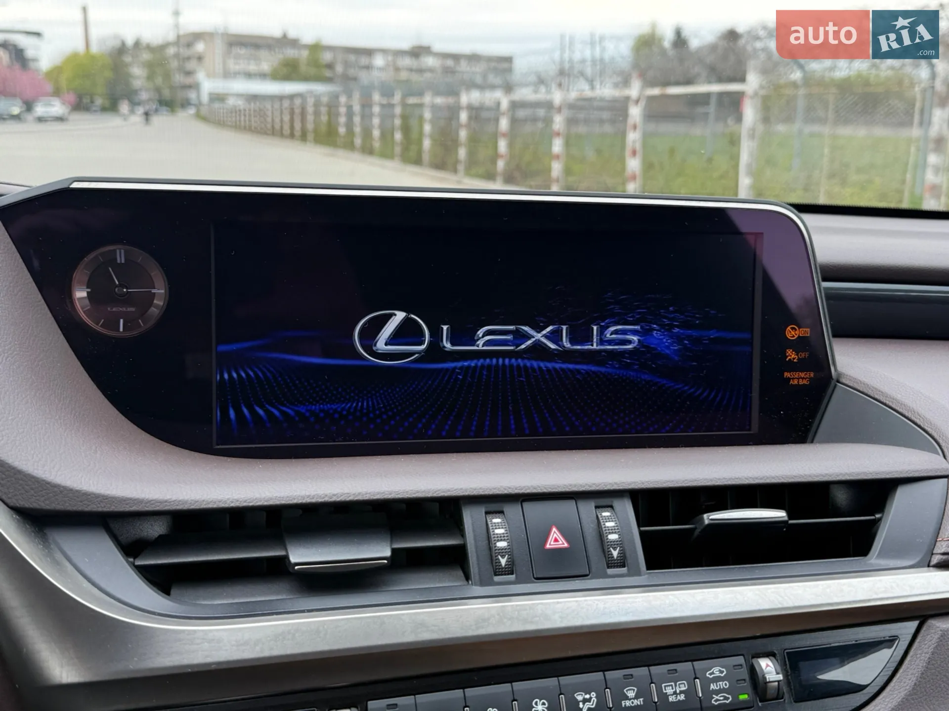 2020 Lexus ES - мініатюра 4