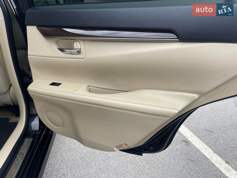 Седан Lexus ES 2013 в Виннице фото 7 Седан Lexus ES 2013 в Виннице