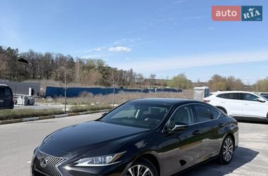 Седан Lexus ES 2019 в Киеве