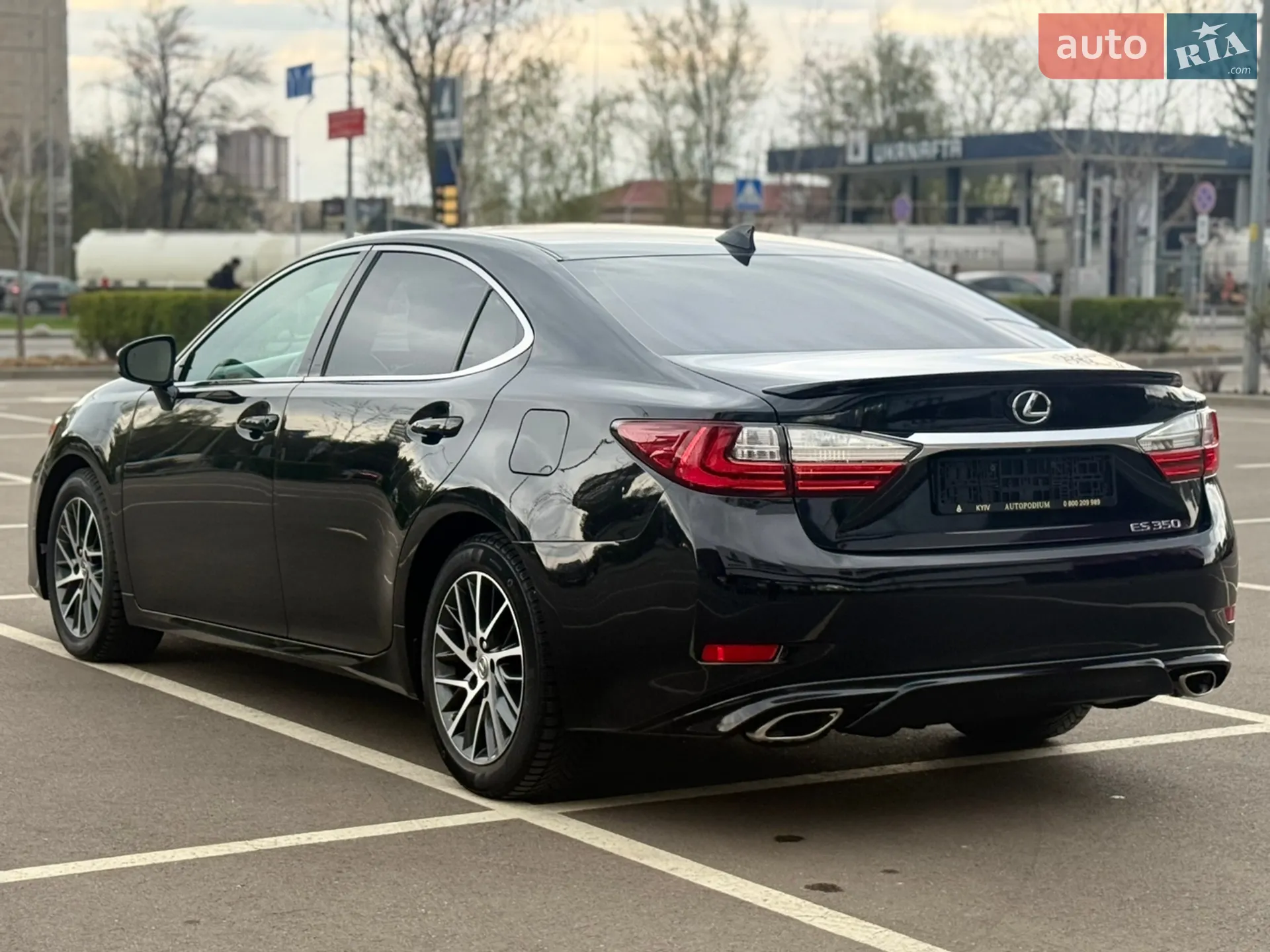 2016 Lexus ES - мініатюра 15